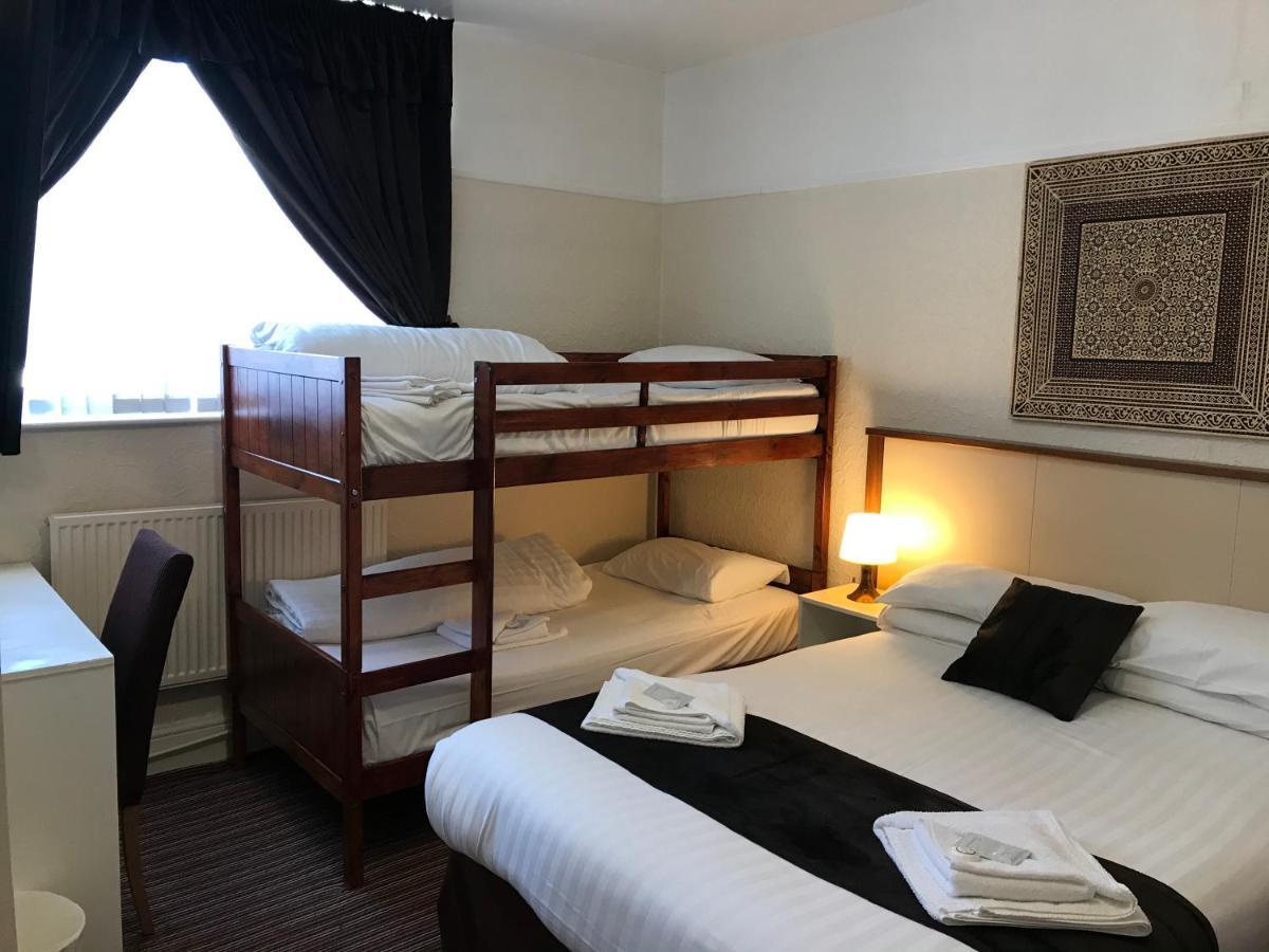 The Feathers Hotel Blackpool Extérieur photo