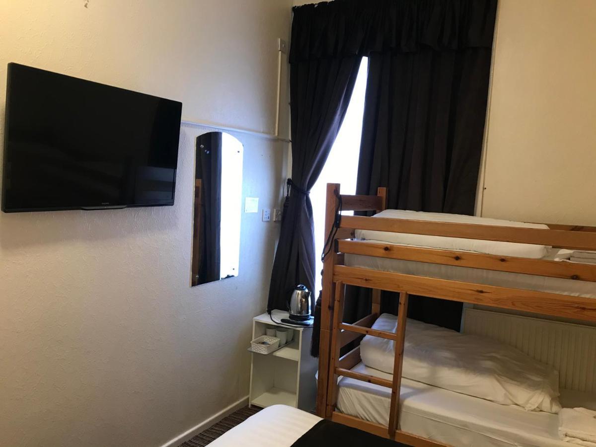 The Feathers Hotel Blackpool Extérieur photo