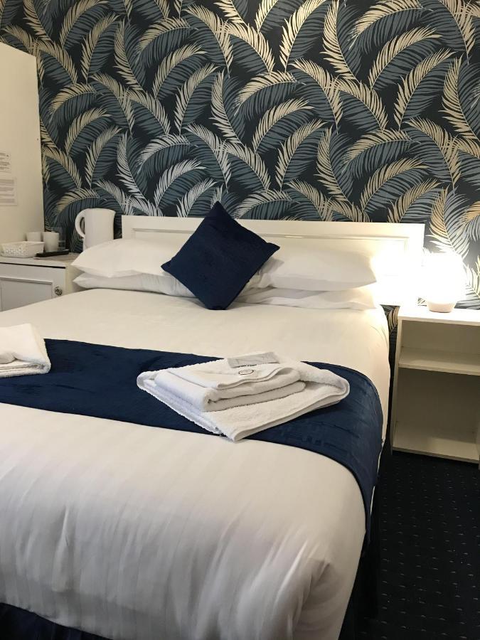 The Feathers Hotel Blackpool Extérieur photo