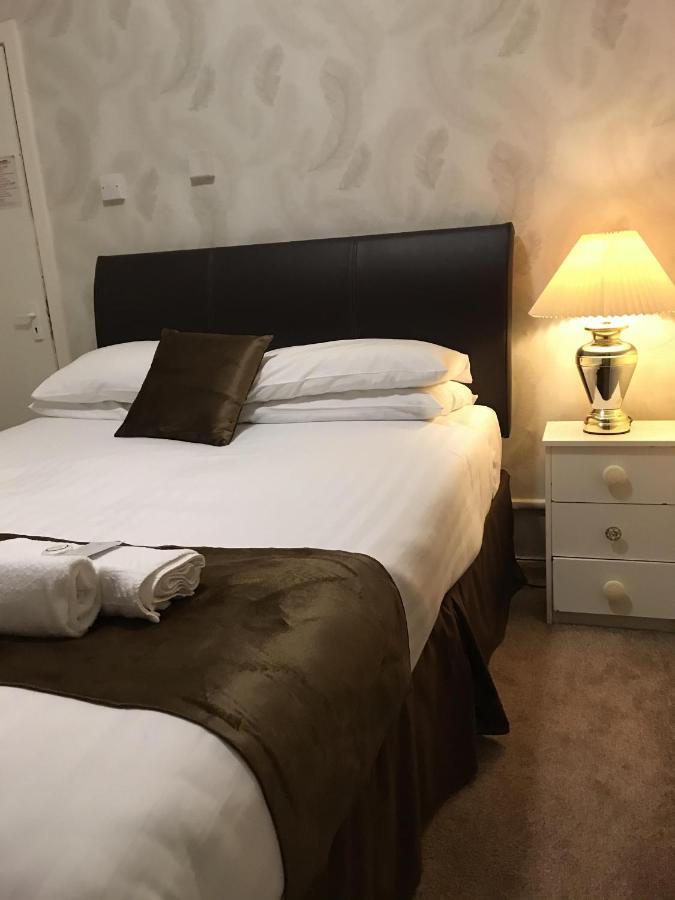 The Feathers Hotel Blackpool Extérieur photo