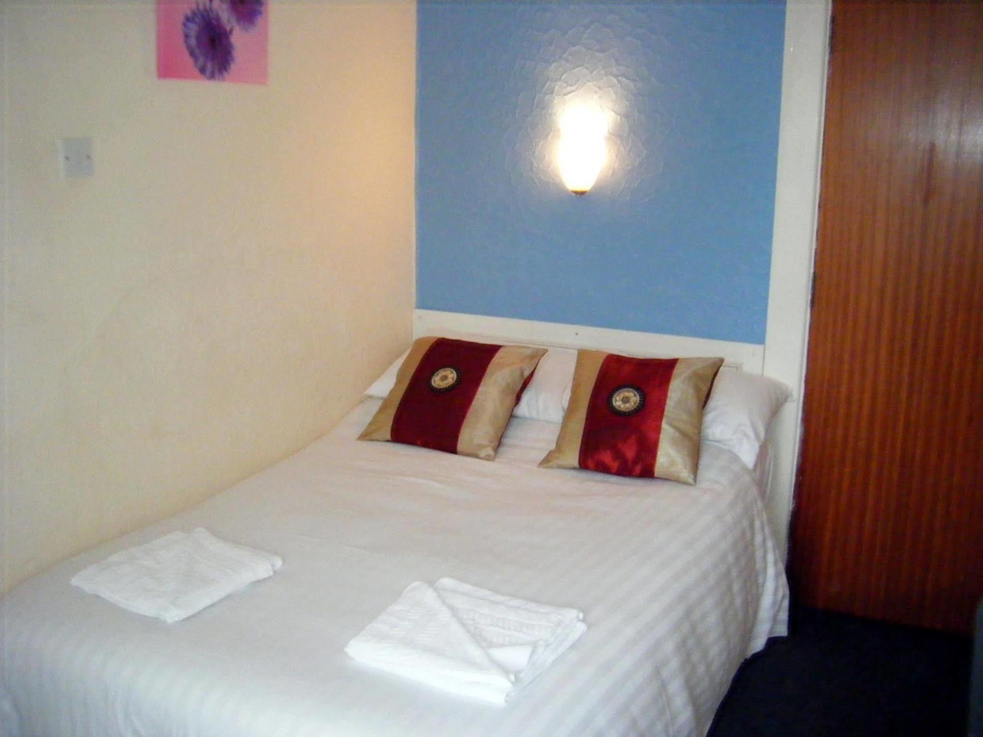 The Feathers Hotel Blackpool Extérieur photo