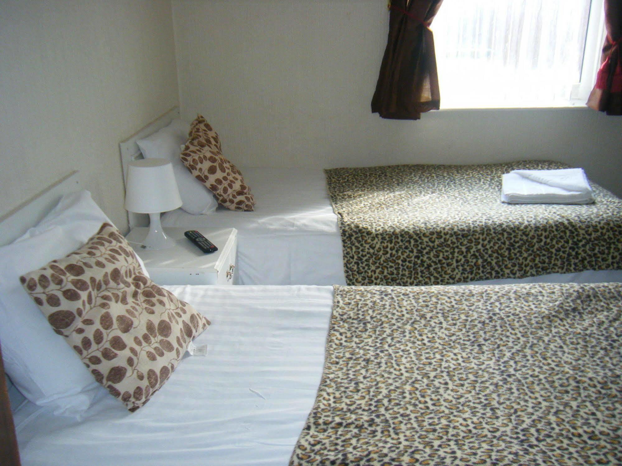 The Feathers Hotel Blackpool Extérieur photo